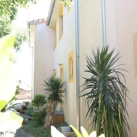 Holiday home Desire *